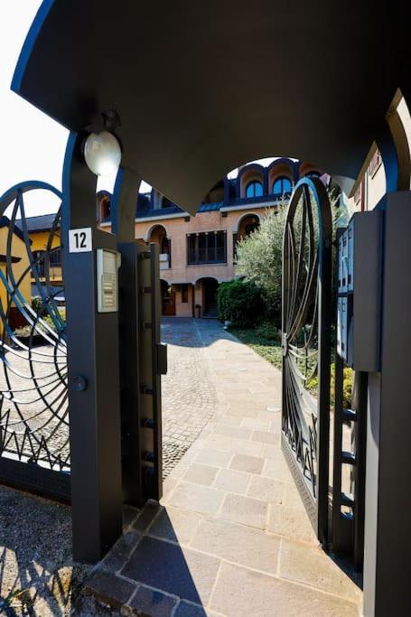 Prestigioso Appartamento Di 70Mq Vicino Milano Legnano Extérieur photo